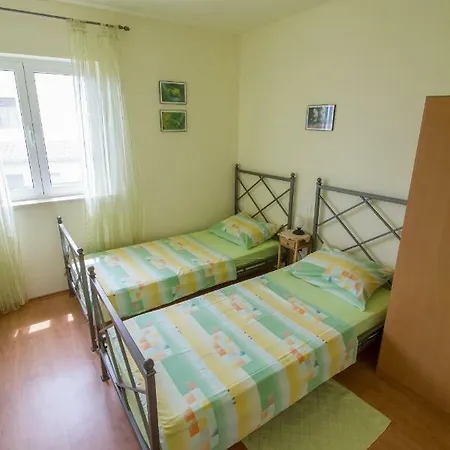 Ivana Apartment Ravni