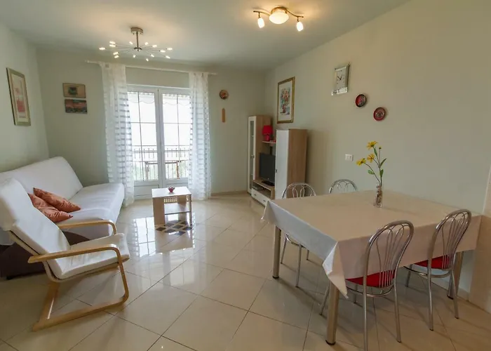 Ivana Apartman *